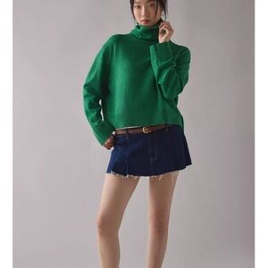 Urban Outfitters Green Turtleneck Women's Sweater.  Size Small